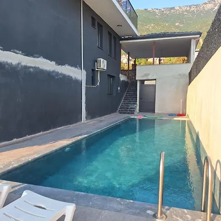 Azra Luxury With Pool For 2 People 아파트